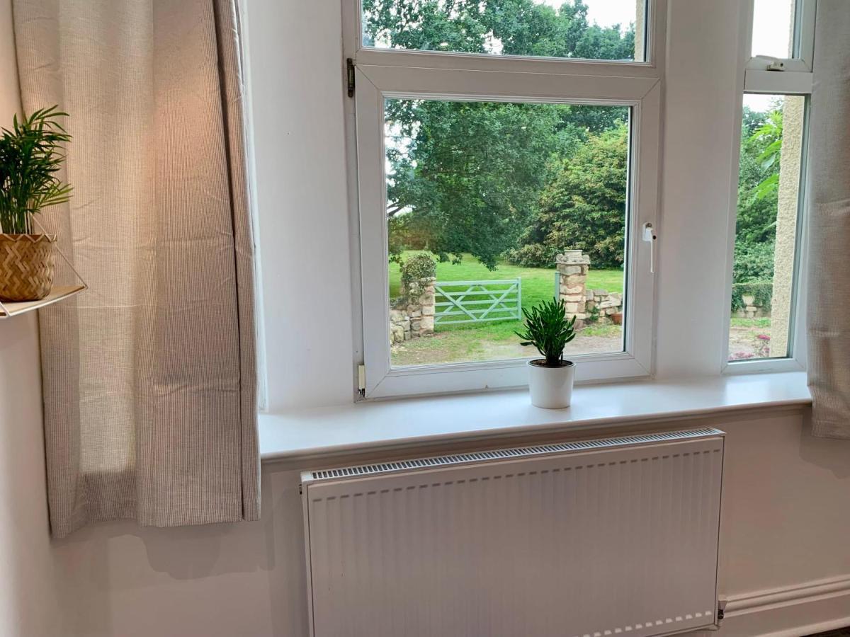 Stunning Rural - Sleeps 4 - Parking